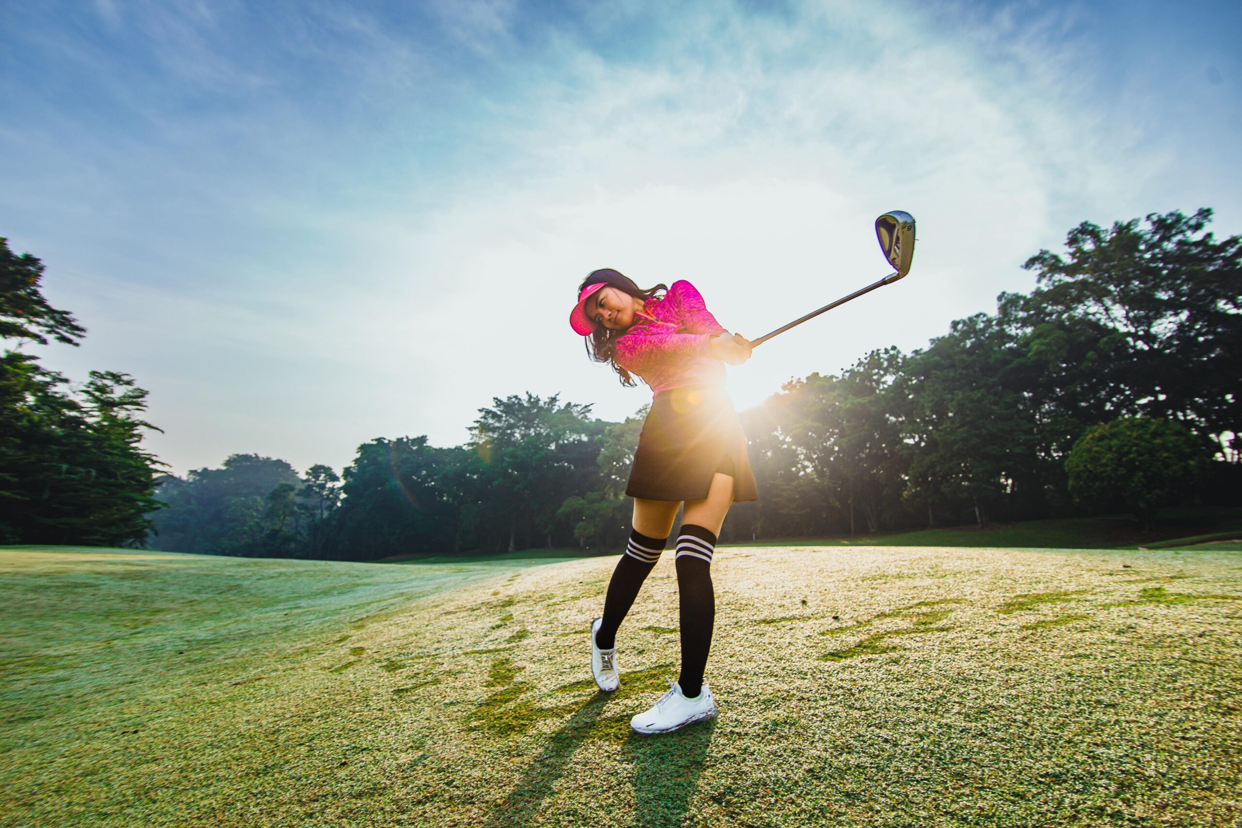 Tee Off, Spin, & Win! Perayaan Seru di Riverside Golf Club