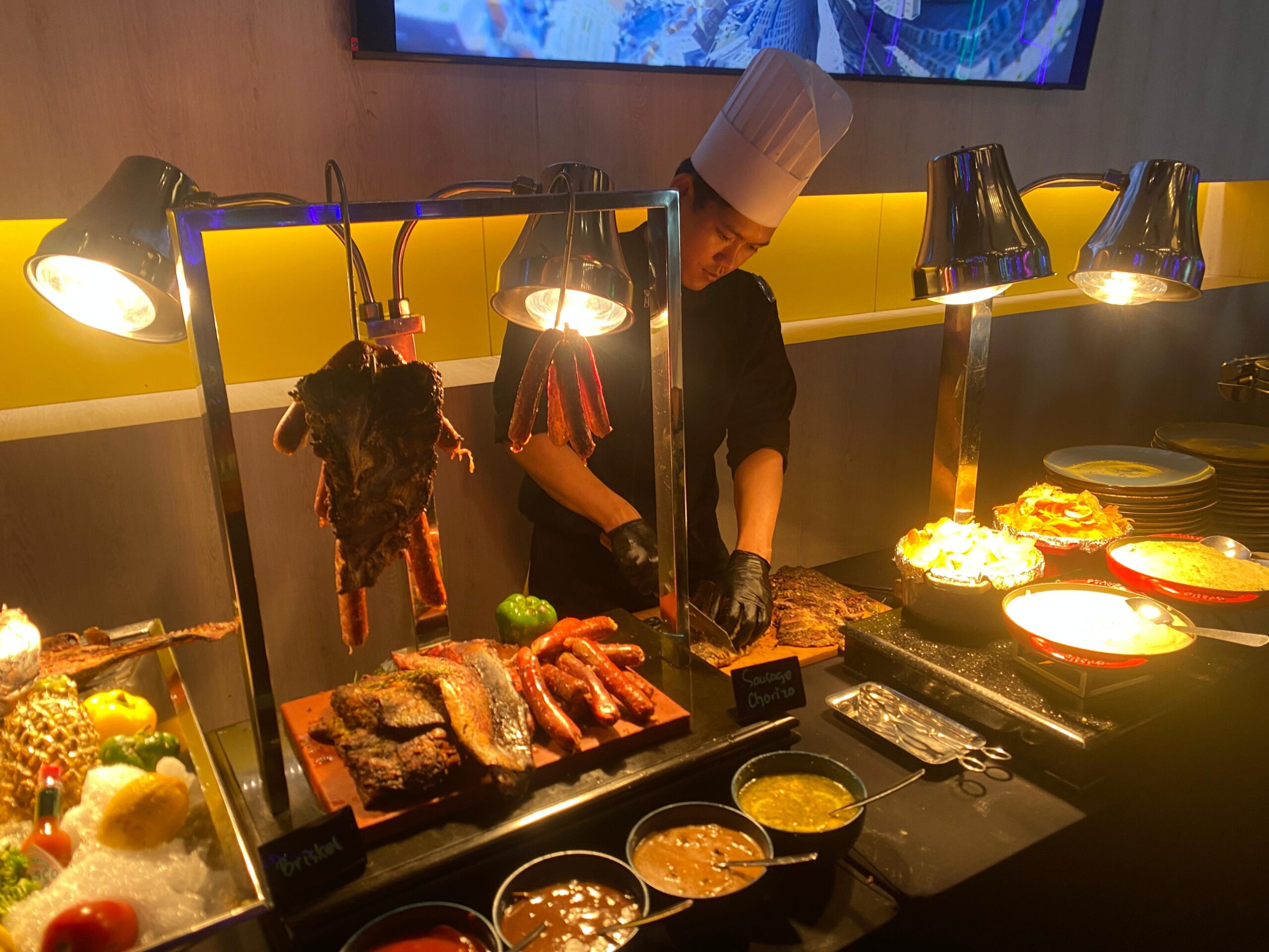 Dive Into Vibrancy: New Year’s Eve di Aloft Jakarta Wahid Hasyim