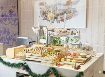 Brunch Natal Spesial di Santika Premiere Hayam Wuruk