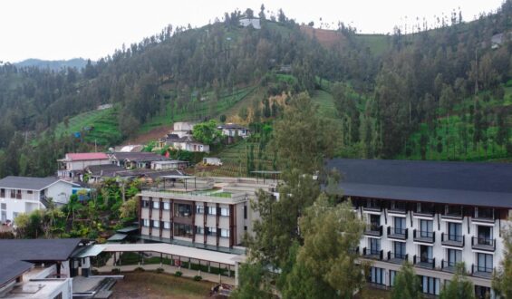 Menginap Stylish, Jelajahi Bromo Lebih Dalam